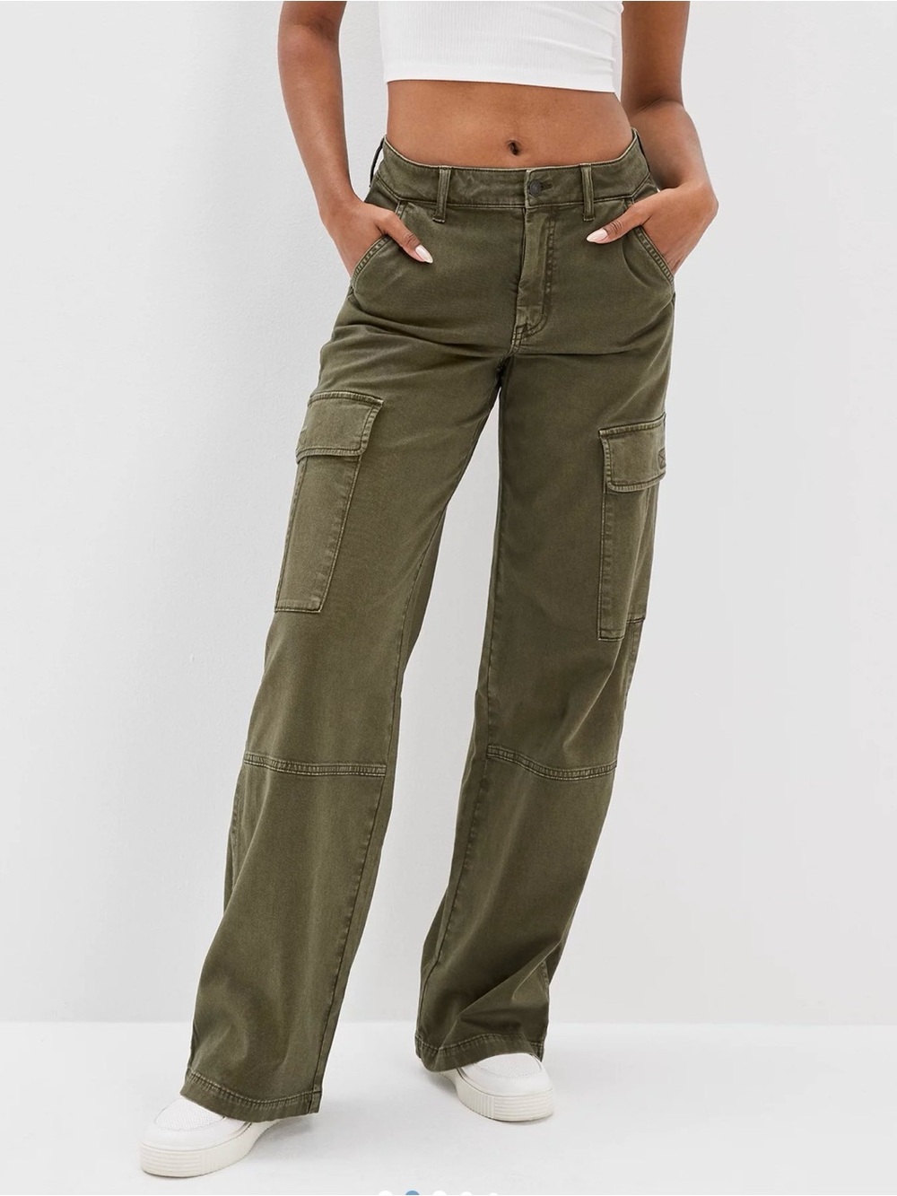 AE Curvy High Rise Baggy Wide-Leg Cargo